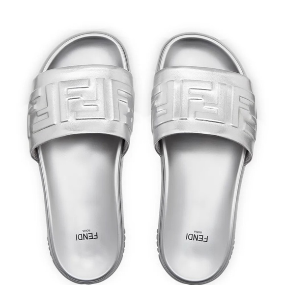 ✨ Authentic Fendi Silver Slides – Size 37 (US 7) Made in Italy - Picture 1 of 2